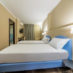 Motel Hotel Charlie